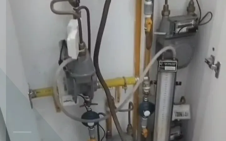 Aplicação de Resina em Tubulação de Gás
